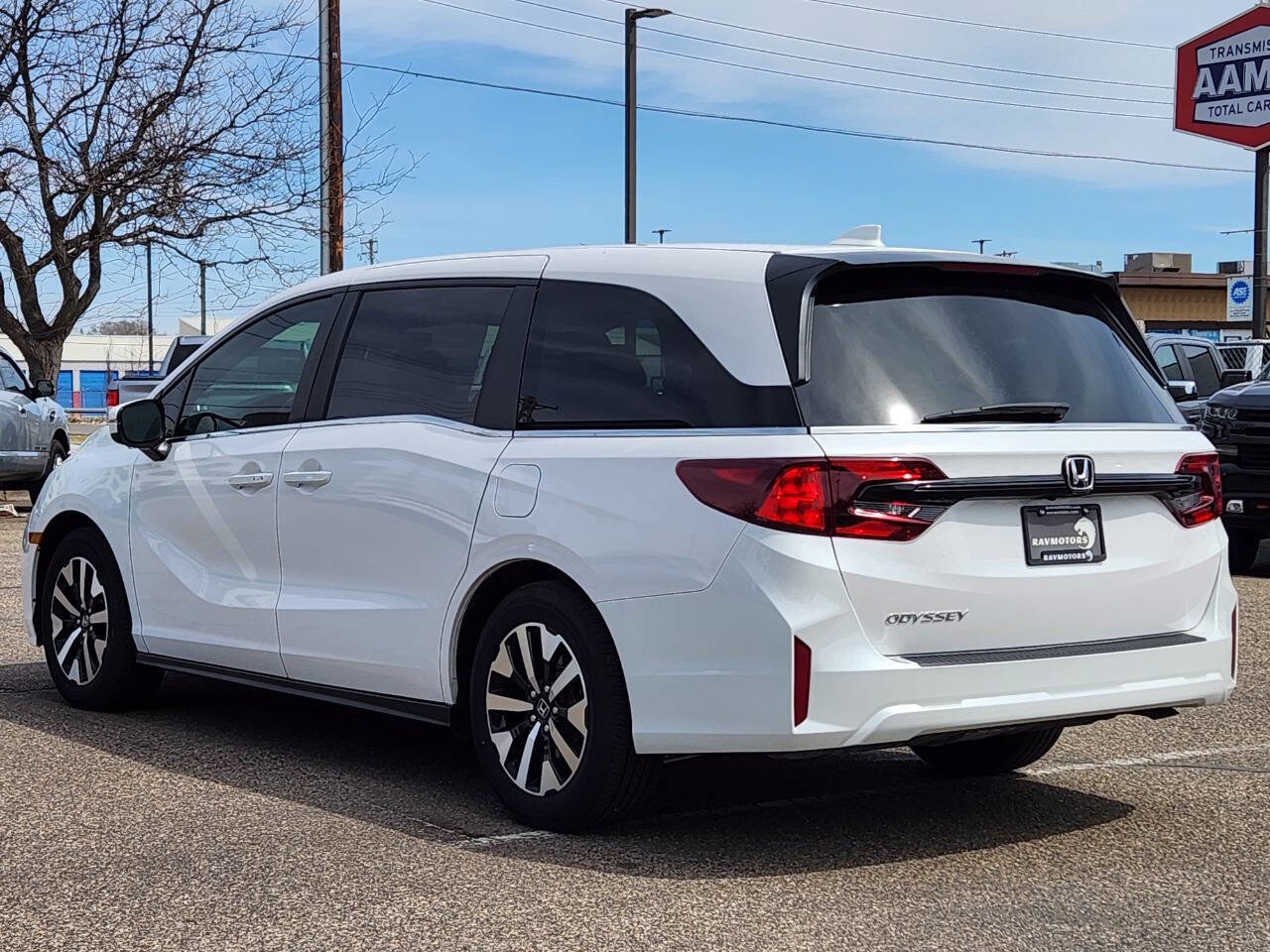 Used 2025 Honda Odyssey EX-L image 7