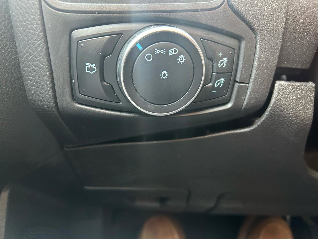 Used 2016 Ford Focus SE image 26