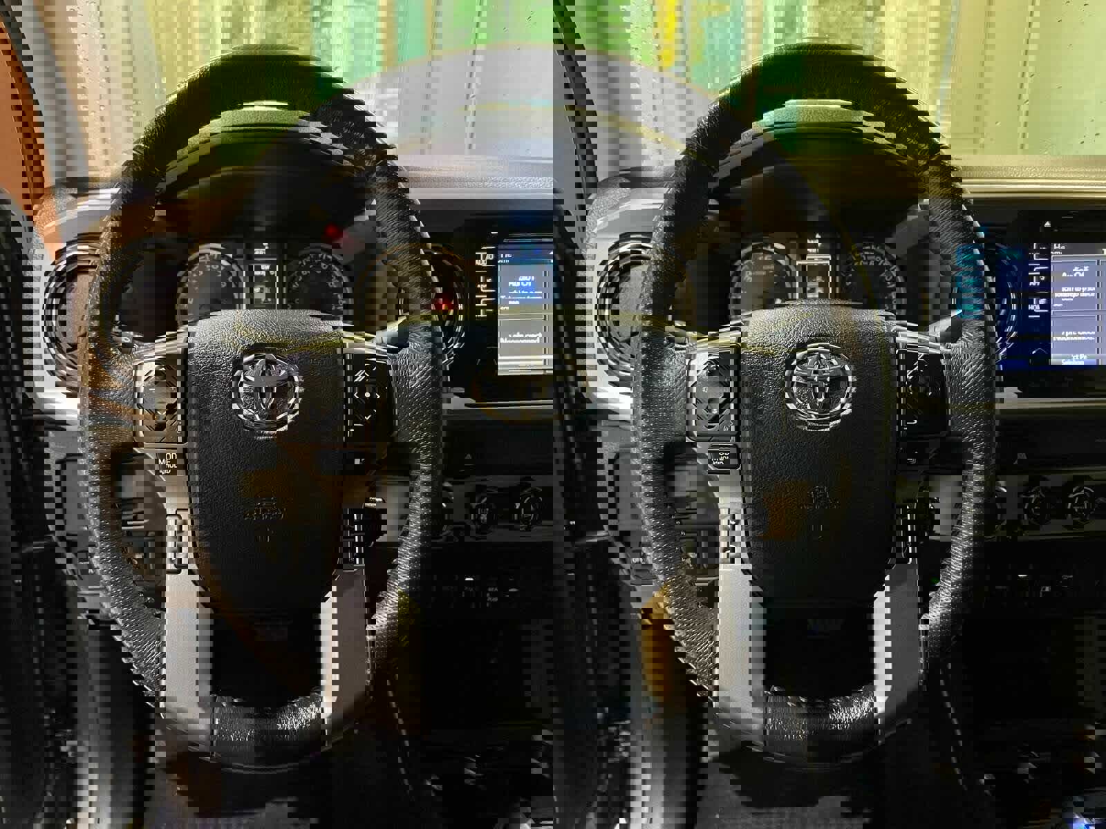 Used 2019 Toyota Tacoma SR5 image 19