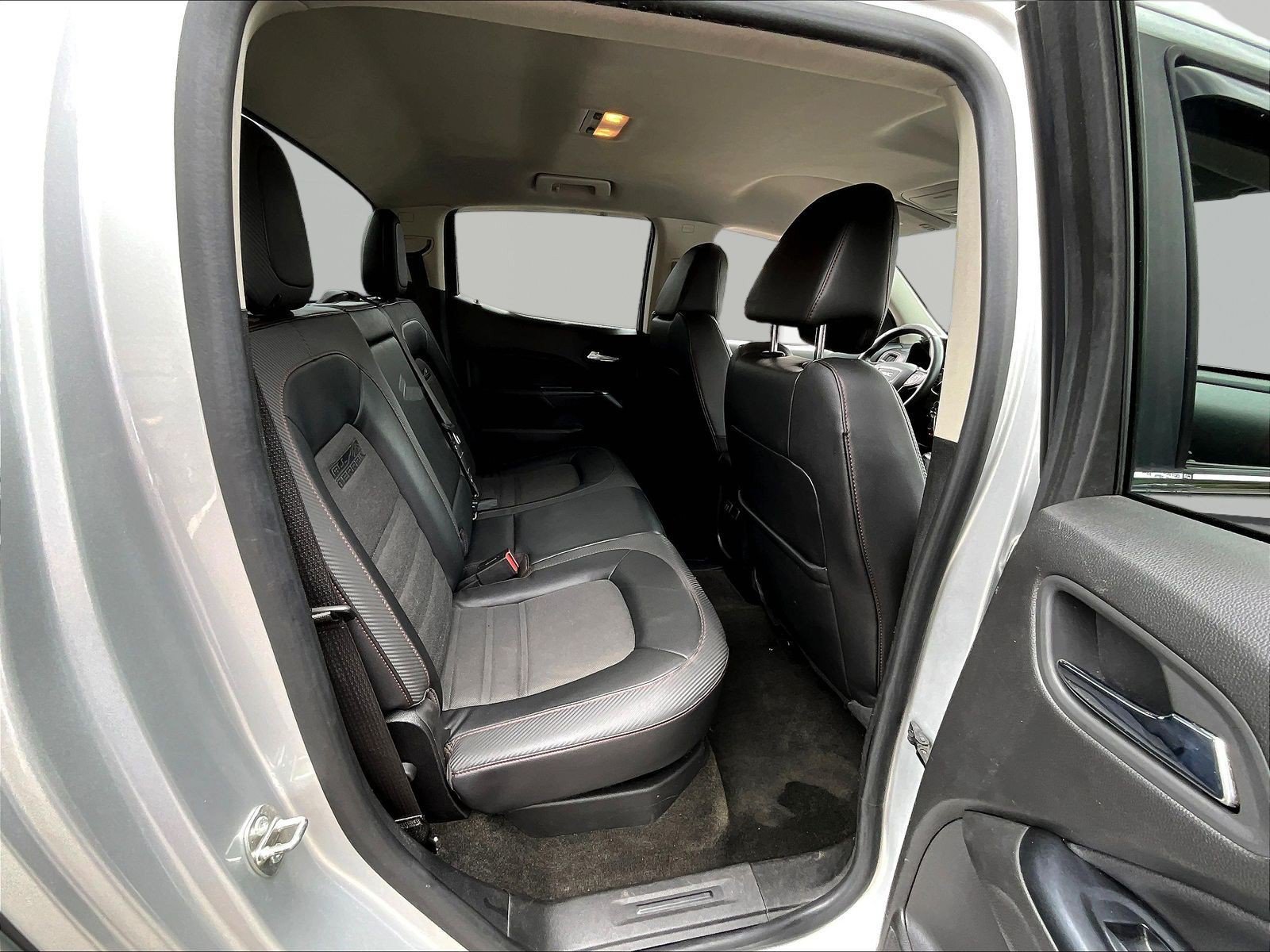 Used 2015 GMC Canyon SLE w/ All-Terrain Package AWD/4WD image 26
