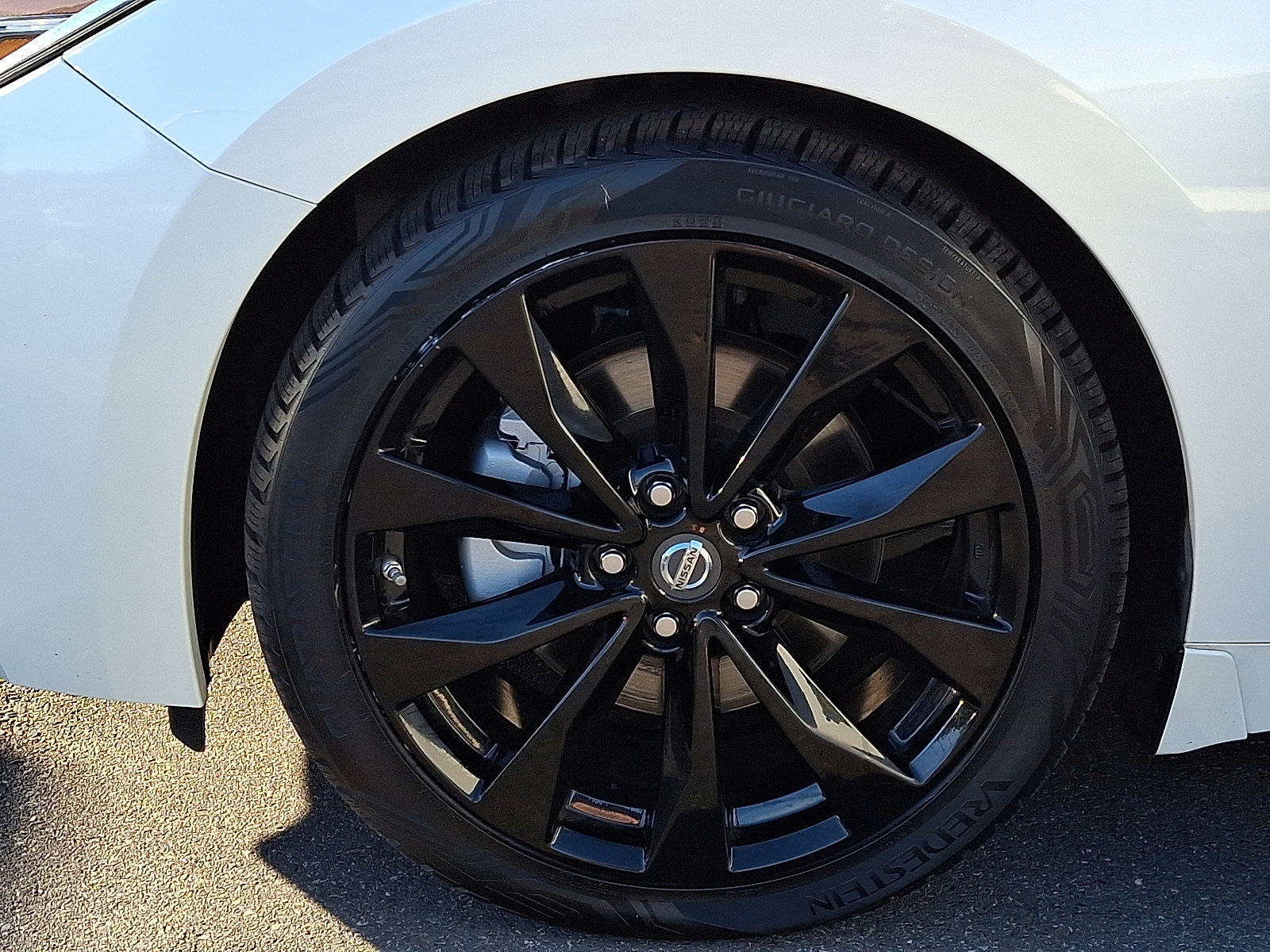 Used 2017 Nissan Maxima SR w/ Midnight Edition image 28