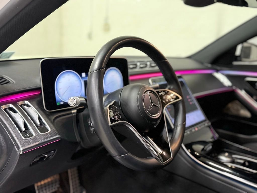 Used 2022 Mercedes-Benz S 500 4MATIC w/ AMG Line Package image 34