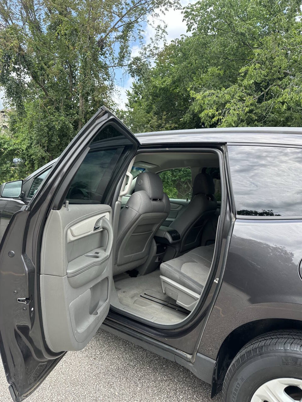 Used 2016 Chevrolet Traverse LS FWD image 13