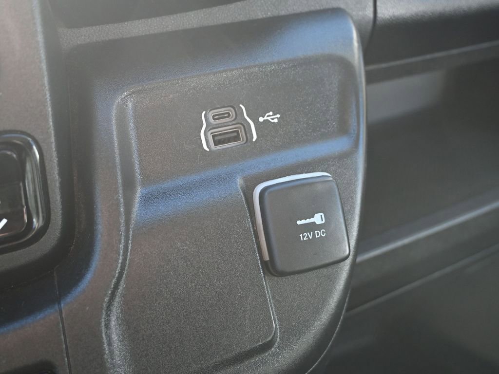 Used 2023 RAM ProMaster 2500 image 22