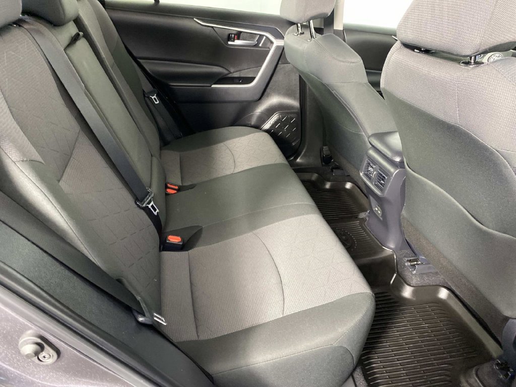 Used 2025 Toyota RAV4 XLE w/ Convenience Package AWD/4WD image 12
