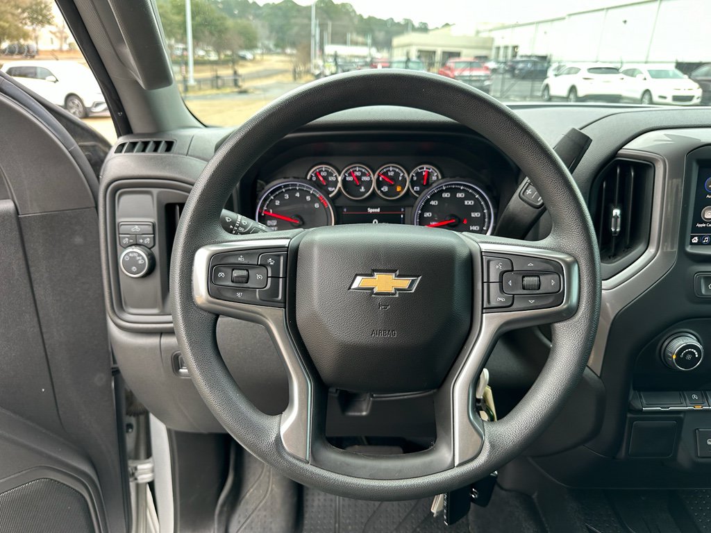 Used 2022 Chevrolet Silverado 1500 Custom w/ Safety Confidence Package RWD image 17