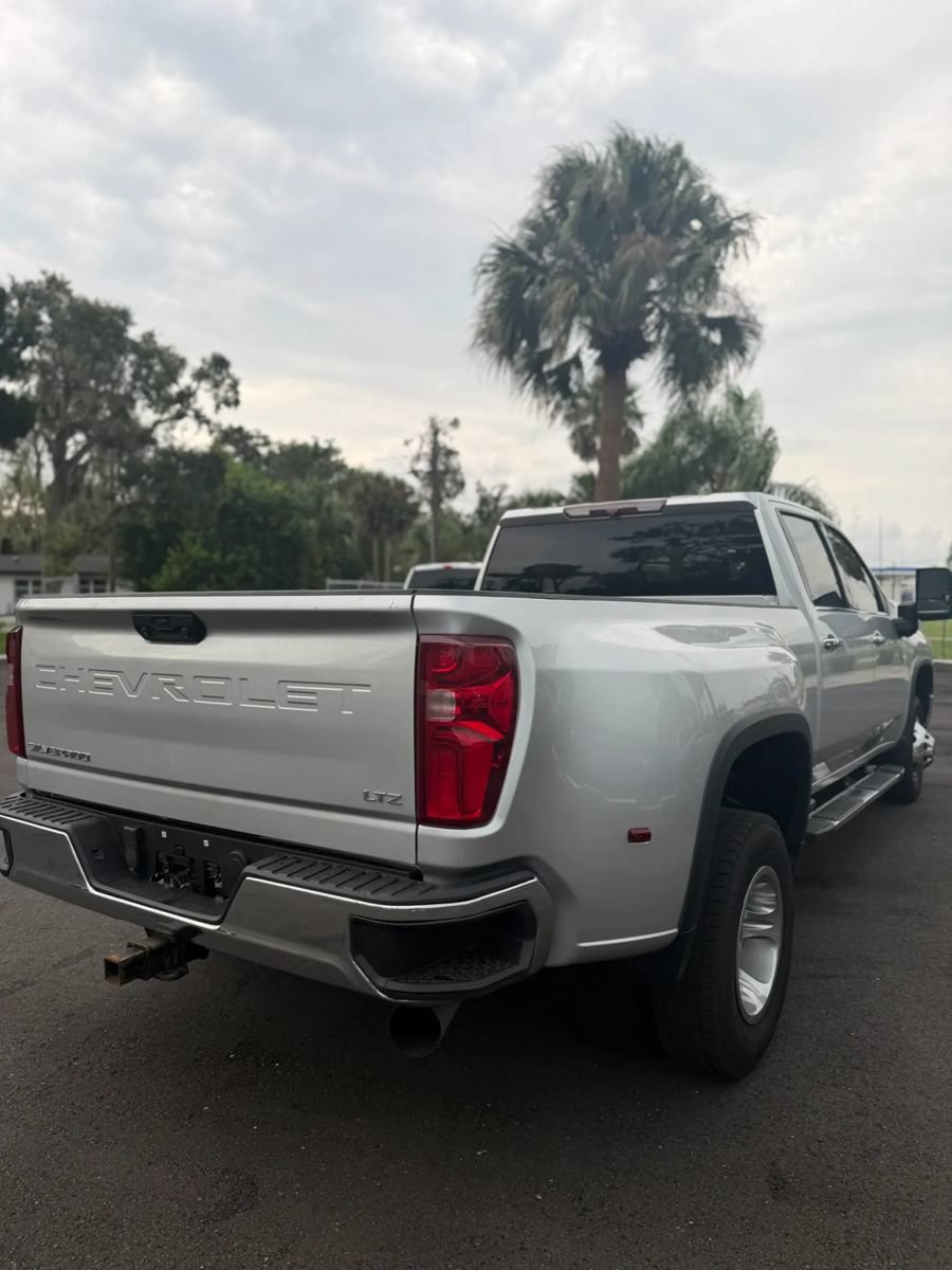 Used 2020 Chevrolet Silverado 3500 LTZ w/ Gooseneck/5TH Wheel Package AWD/4WD image 5