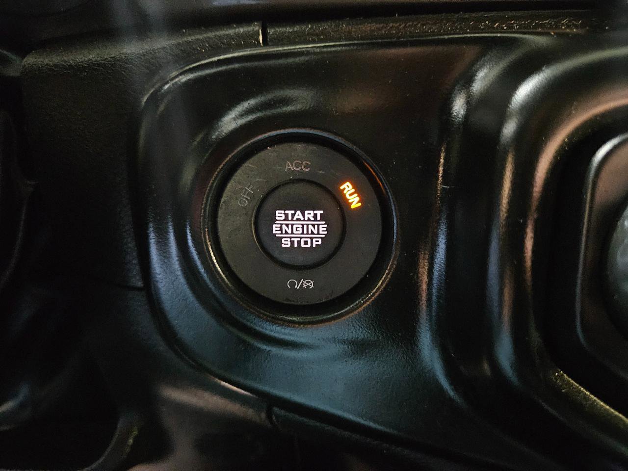 Used 2022 Jeep Wrangler Unlimited Rubicon 4xe image 39