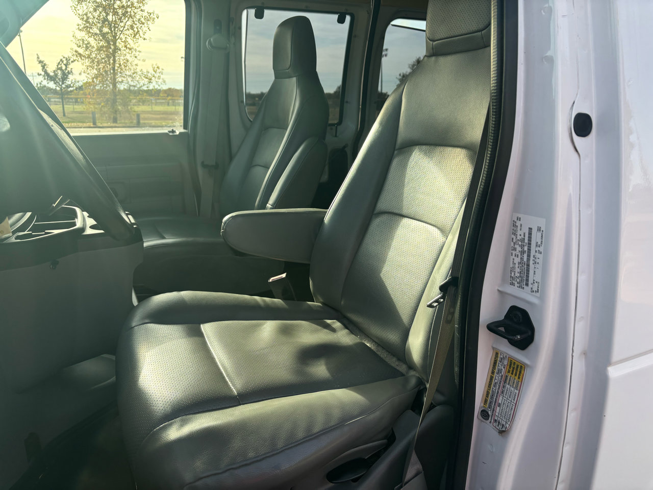 Used 2014 Ford E-150 and Econoline 150 Extended w/ Power Group image 11