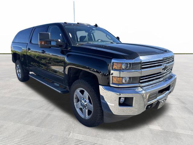Used 2015 Chevrolet Silverado 2500 LT w/ LT Convenience Package AWD/4WD image 2