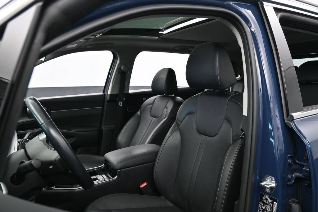 Used 2025 Kia Sorento S w/ Panoramic Sunroof Package FWD image 10