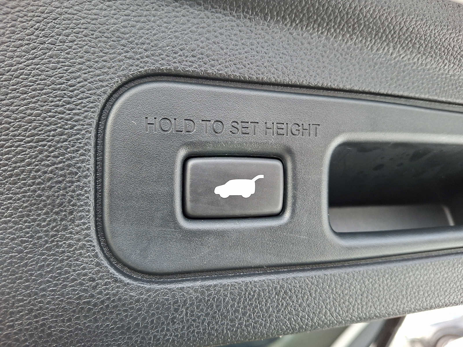 Used 2023 Acura MDX SH-AWD w/ Advance Package image 30