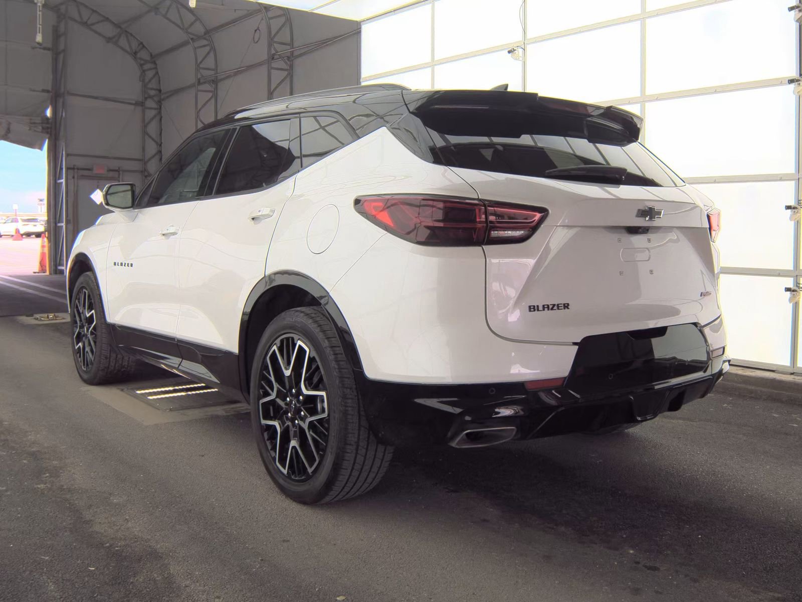 Used 2025 Chevrolet Blazer RS w/ Driver Confidence II Package FWD image 9