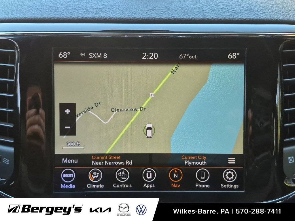 Used 2020 Jeep Grand Cherokee Laredo w/ Security & Convenience Group AWD/4WD image 26