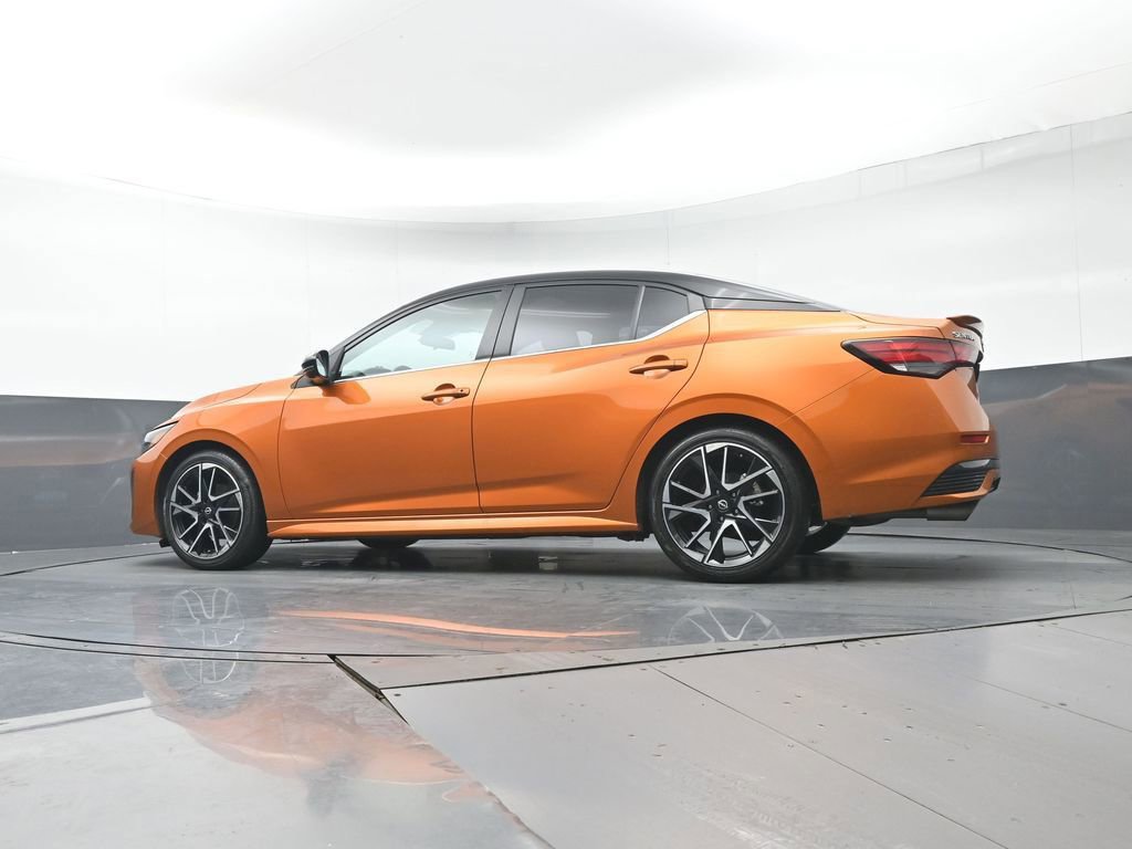 Used 2024 Nissan Sentra SR w/ SR Premium Package image 30