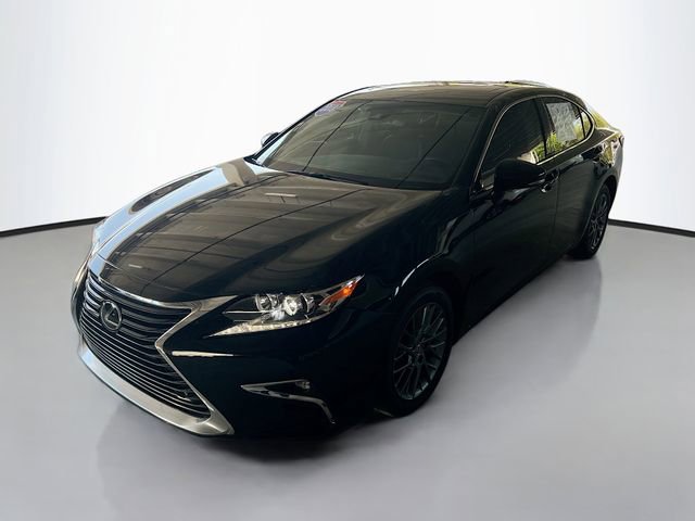 Used 2018 Lexus ES 350 w/ Navigation System Package image 4