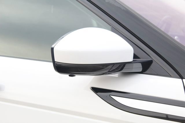 Used 2020 Land Rover Range Rover Evoque SE image 14