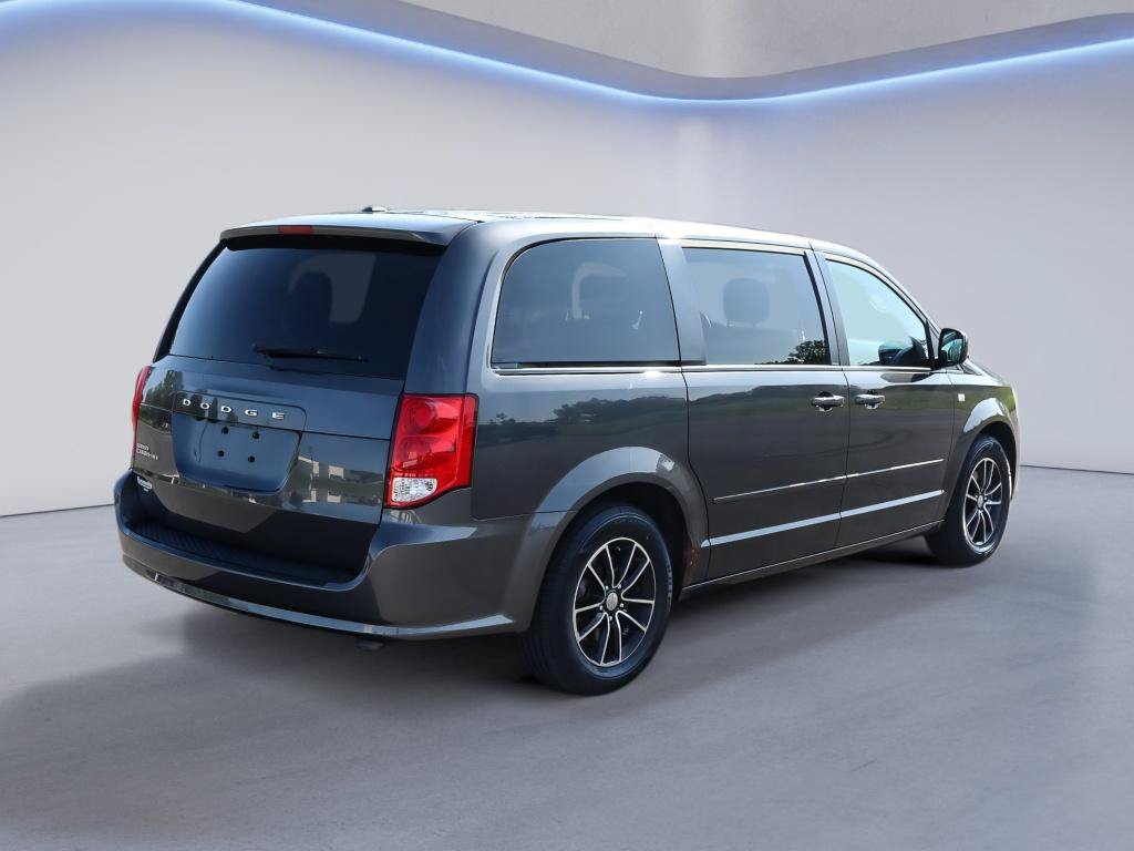 Used 2014 Dodge Grand Caravan SE FWD image 8