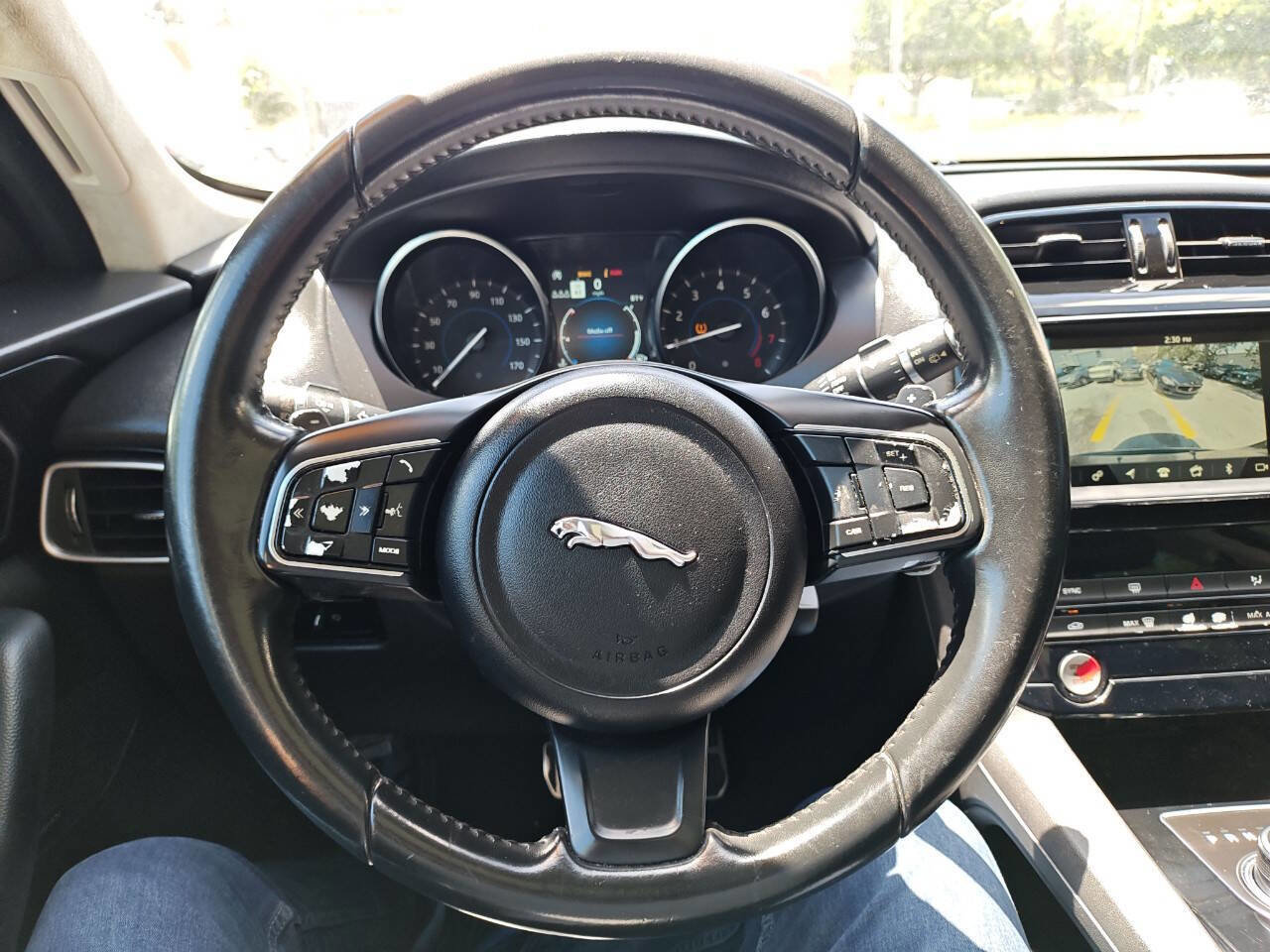 Used 2019 Jaguar F-PACE AWD/4WD image 26