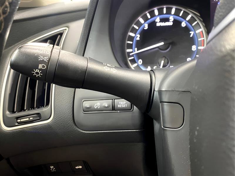 Used 2019 INFINITI Q50 Luxe w/ Essential Package (3.0T Luxe) image 14