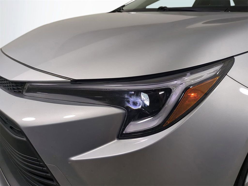 Used 2023 Toyota Corolla LE image 10
