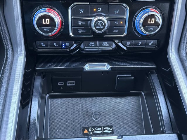 Used 2022 GMC Yukon XL Denali RWD image 34