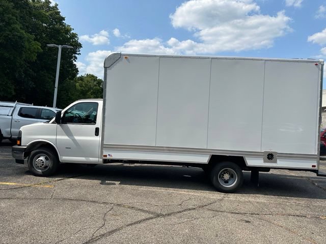 New 2026 Chevrolet Express 3500 w/ Power Convenience Package RWD image 8