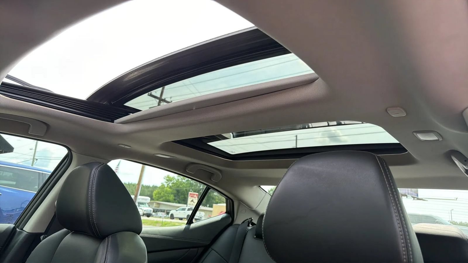Used 2018 Nissan Maxima Platinum FWD image 21