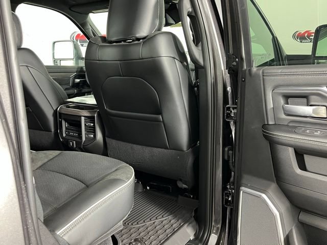New 2026 RAM 2500 Laramie AWD/4WD image 29