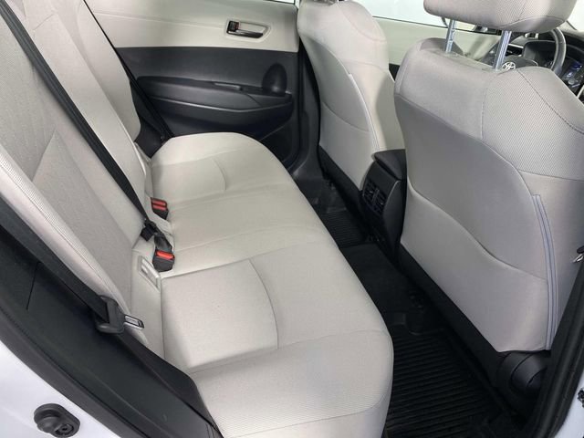 Used 2023 Toyota Corolla Cross LE w/ Moonroof Package image 12