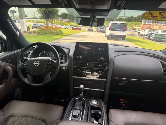Used 2024 Nissan Armada Platinum w/ Captain's Chairs Package RWD image 20