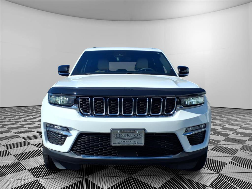 Used 2023 Jeep Grand Cherokee Limited AWD/4WD image 2