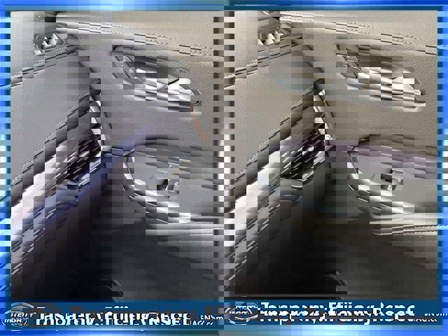 Used 2023 Cadillac XT4 Luxury w/ Cold Weather Package image 23