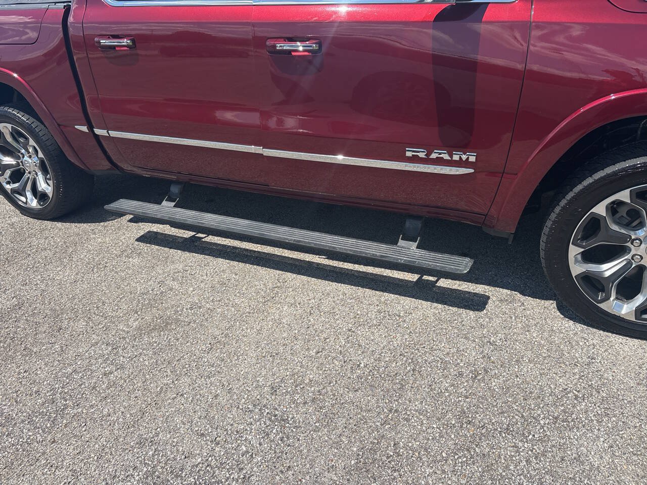 Used 2020 RAM 1500 Limited AWD/4WD image 12