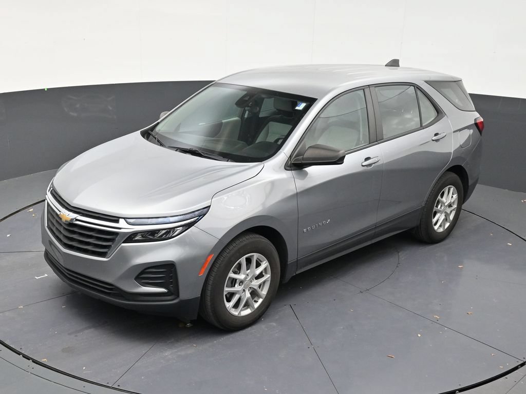 Used 2024 Chevrolet Equinox LS FWD image 12