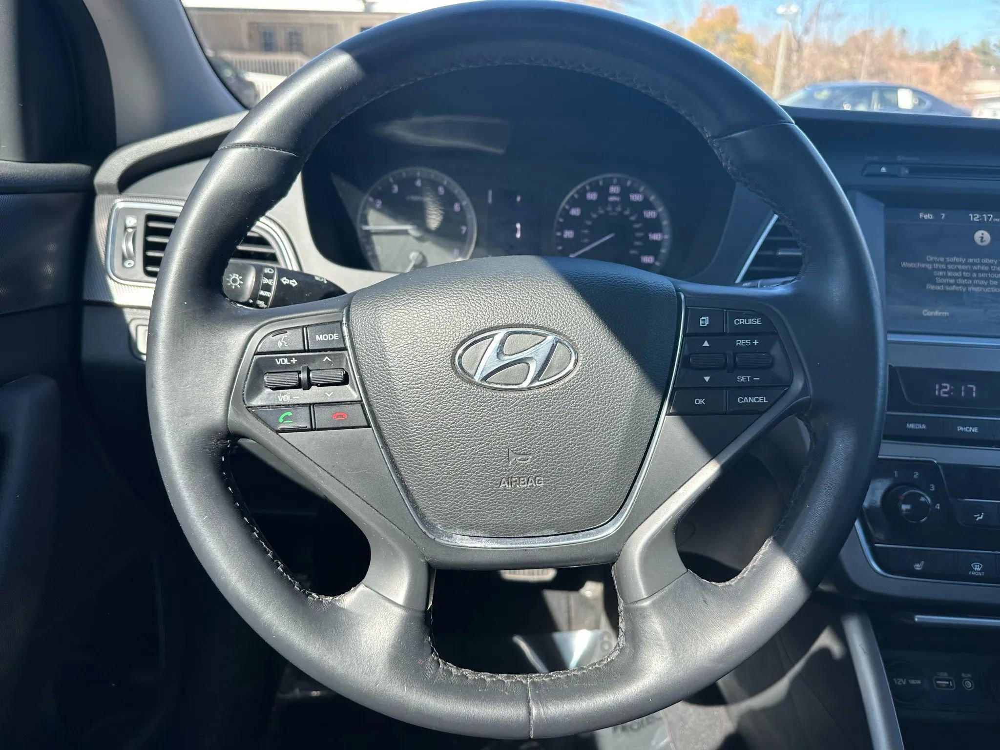 Used 2017 Hyundai Sonata Sport w/ Value Edition Package 02 image 23