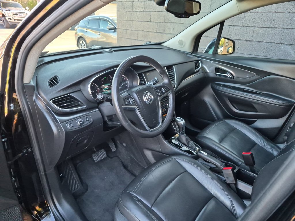 Used 2018 Buick Encore Essence AWD/4WD image 17