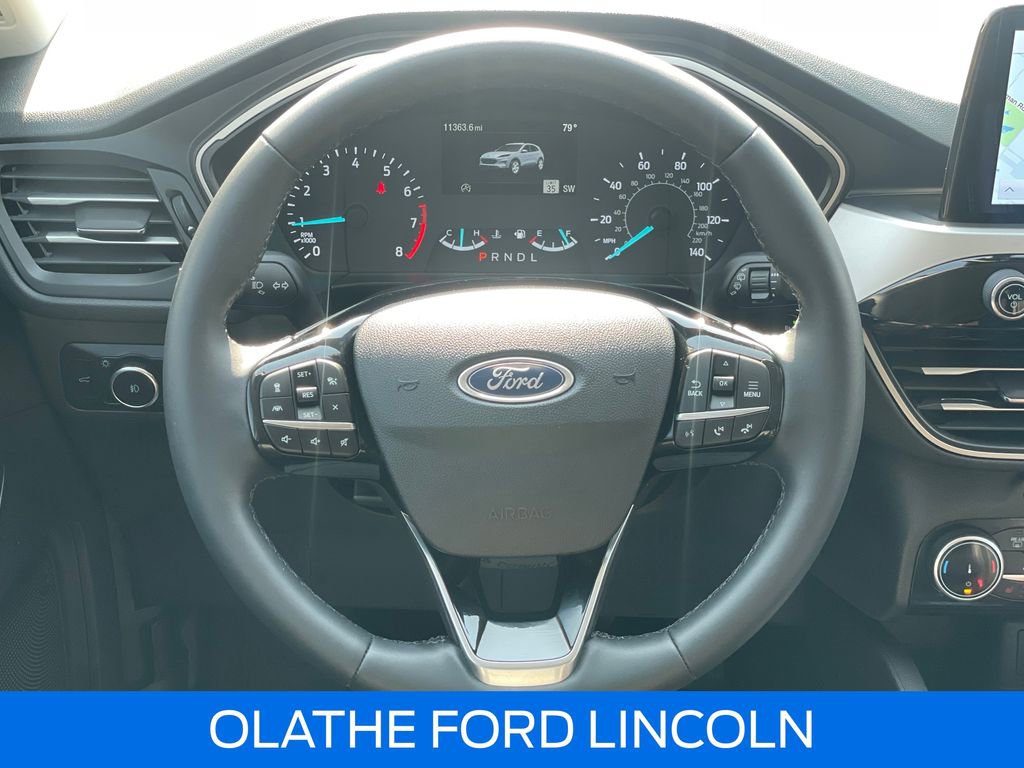 Used 2022 Ford Escape SEL image 16
