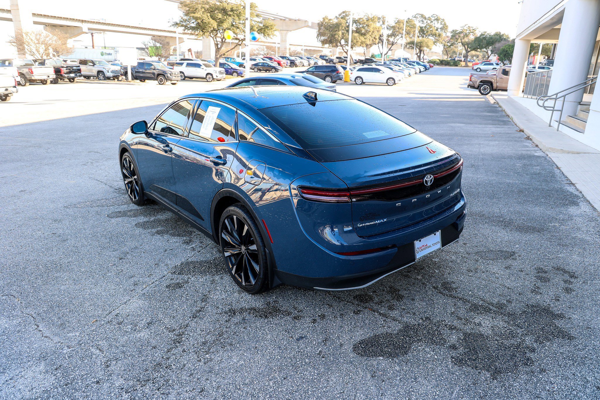 Used 2025 Toyota Crown Platinum image 9