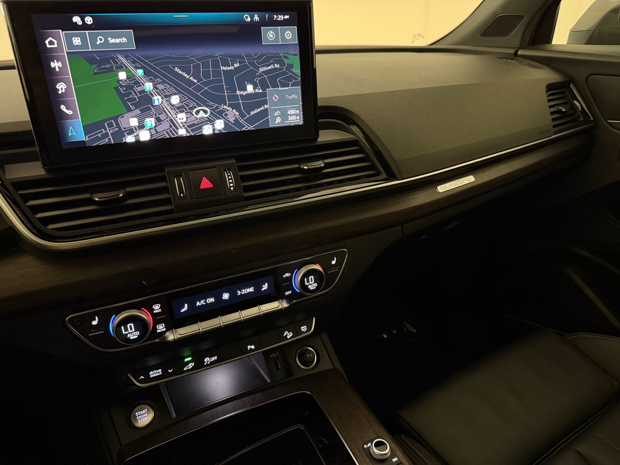 Certified 2025 Audi Q5 e Premium Plus w/ Premium Plus Package AWD/4WD image 20