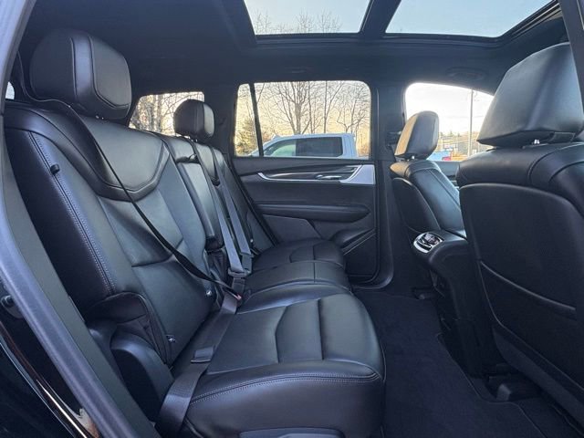 Used 2025 Cadillac XT6 Sport image 26