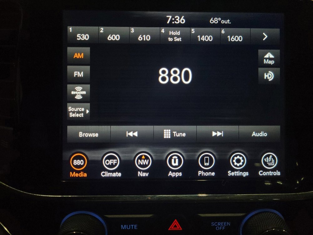 Used 2019 Jeep Grand Cherokee Overland image 25