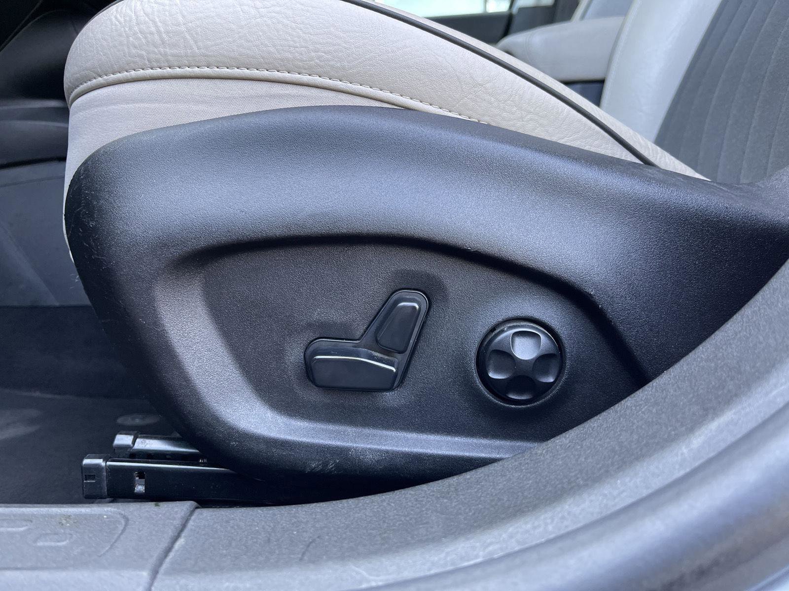 Used 2016 FIAT 500X Lounge image 14