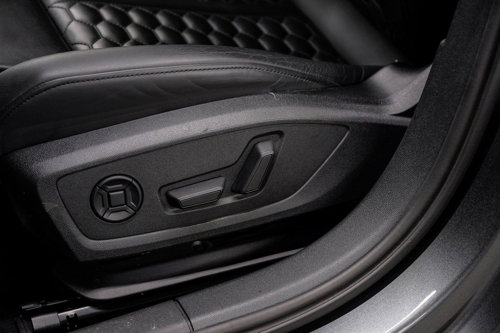 Used 2024 Audi RS 3 image 43