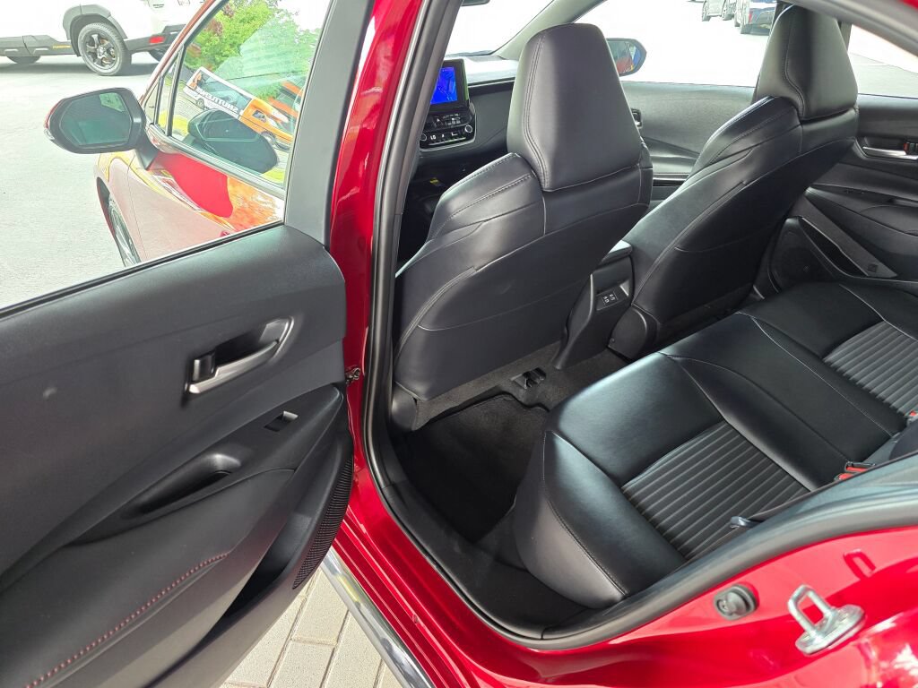 Used 2024 Toyota Corolla XSE FWD image 15