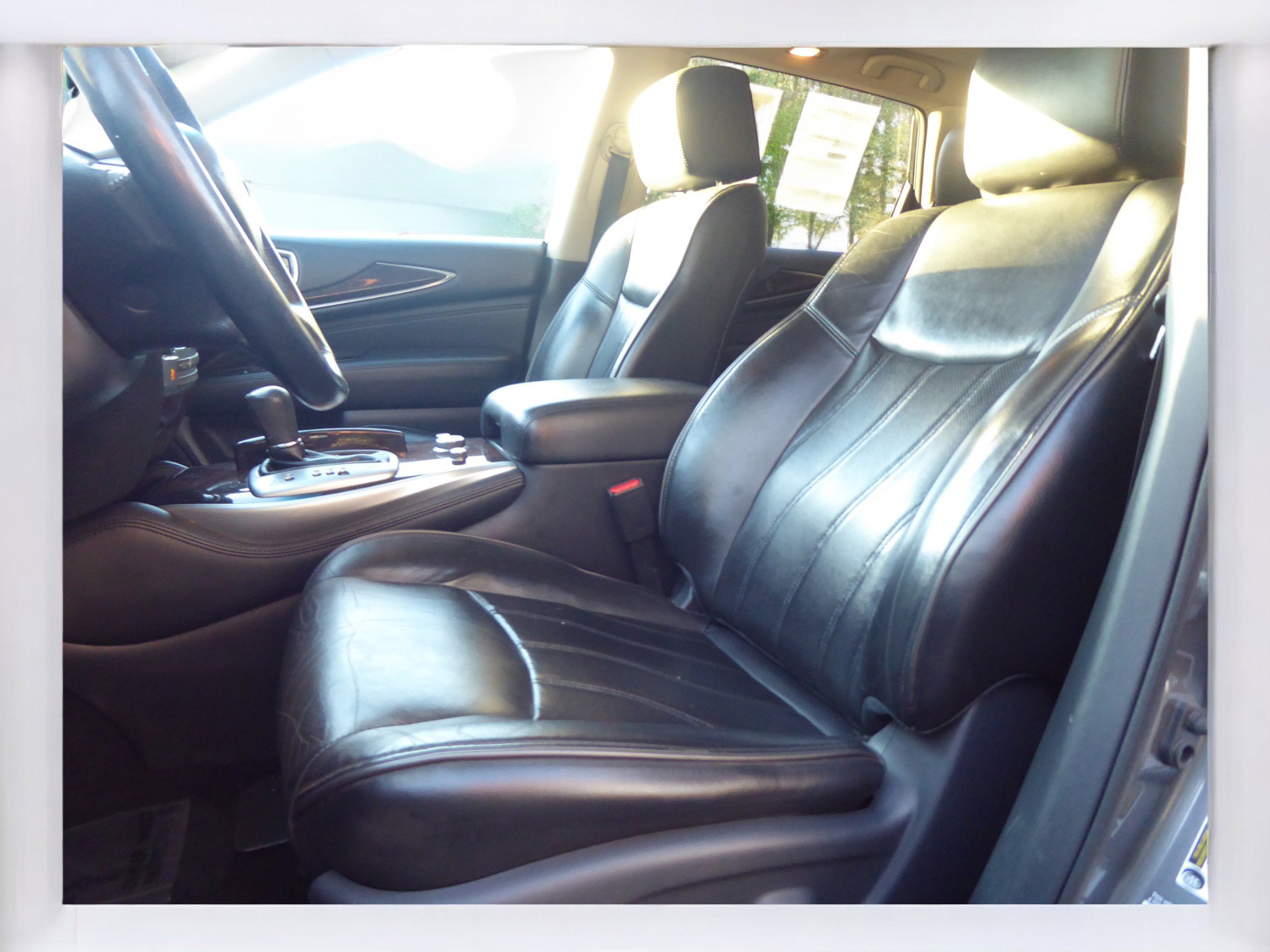 Used 2015 INFINITI QX60 AWD w/ Deluxe Touring Package image 14