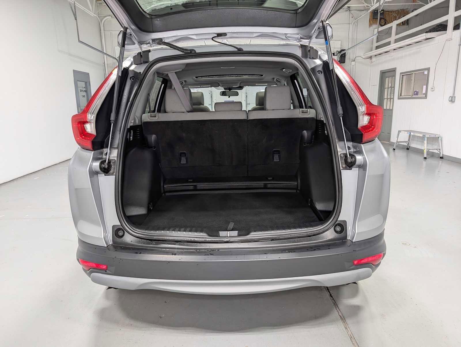 Used 2018 Honda CR-V EX image 40