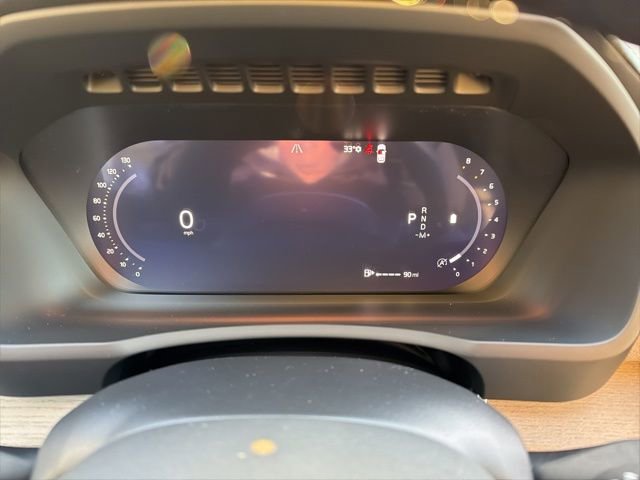 New 2026 Volvo XC90 B6 Plus w/ Protection Package Premier AWD/4WD image 16