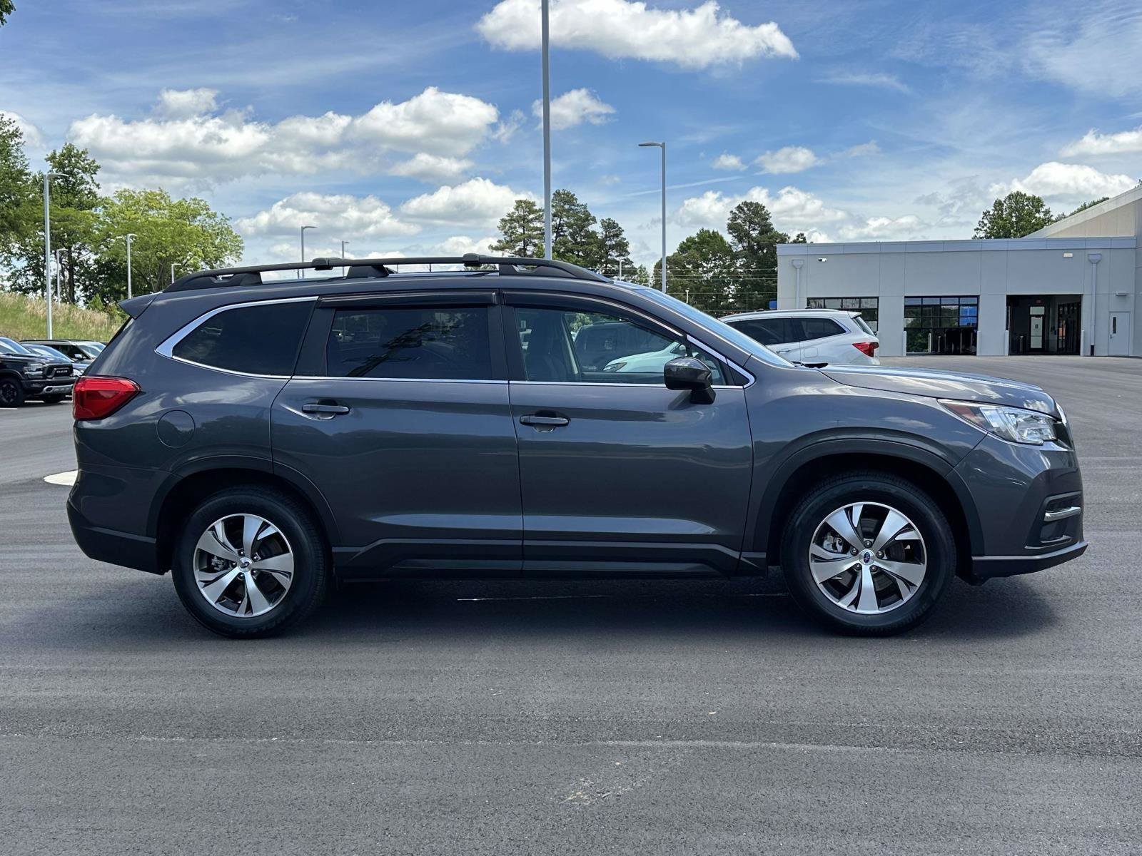 Used 2022 Subaru Ascent Premium w/ Convenience Package AWD/4WD image 27