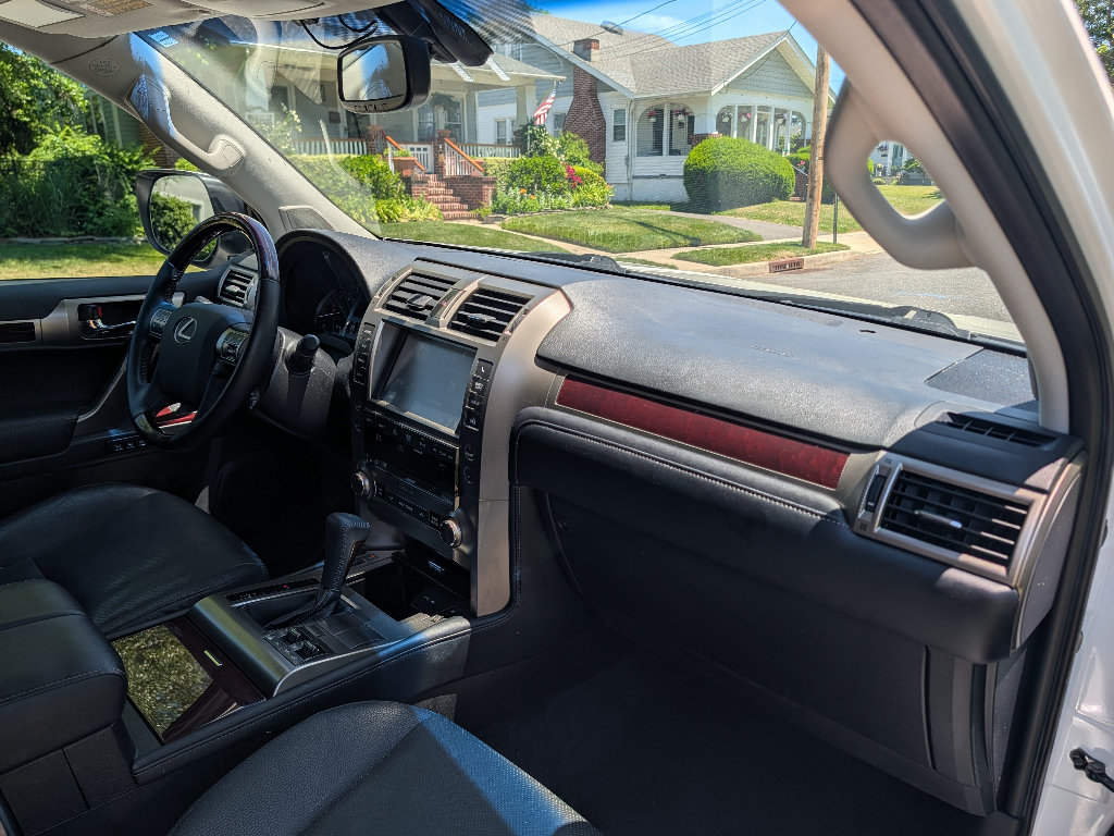 Used 2019 Lexus GX 460 Premium AWD/4WD image 32